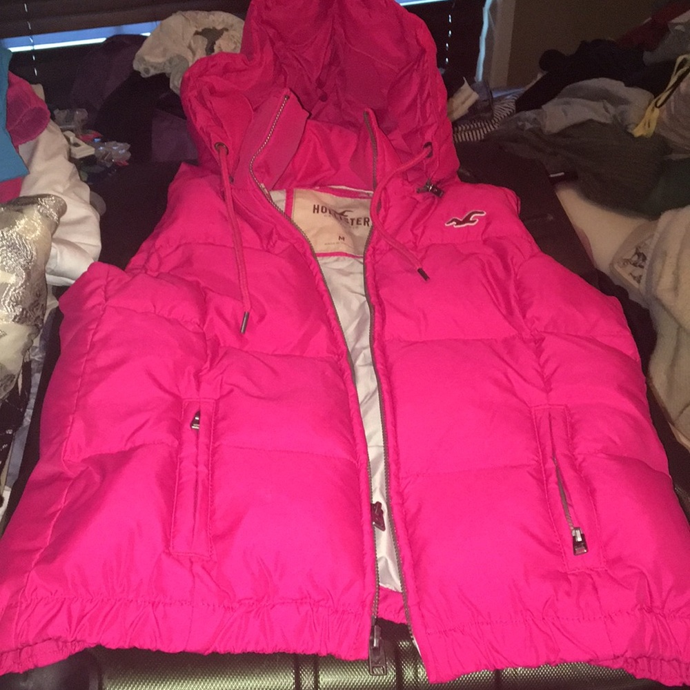 Hollister puffy vest